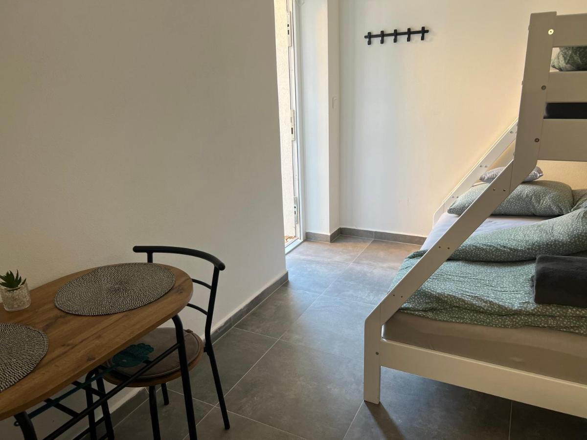 Hobiti Apartman - Bilbo Černá v Pošumaví المظهر الخارجي الصورة